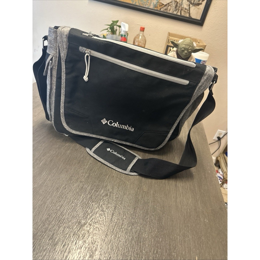 Columbia Solar Ridge Unisex Messenger Diaper Bag Black/Gray